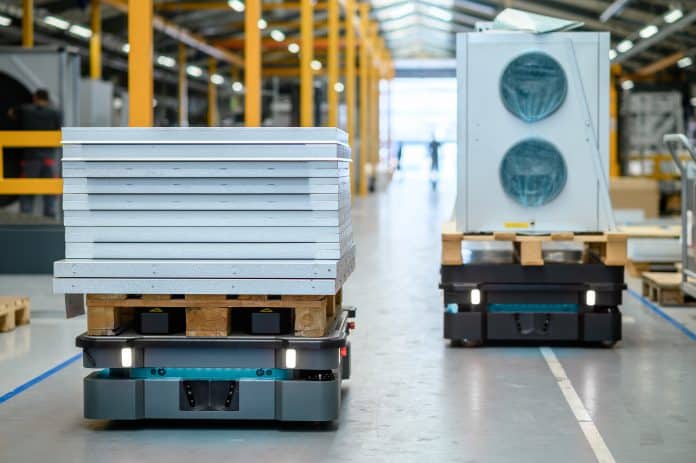 Rivoluzione nella logistica con due potenti robot